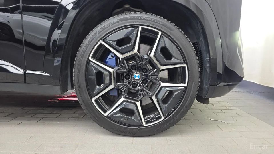 BMW XM