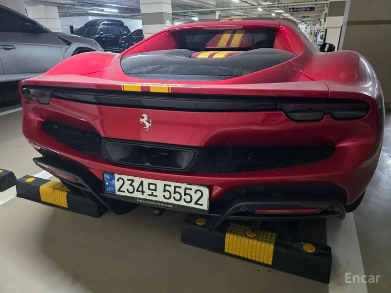 Ferrari 296