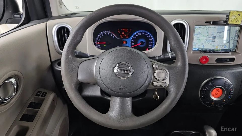 Nissan Cube