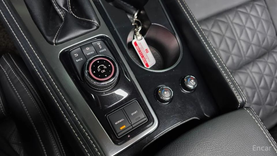 Nissan Maxima
