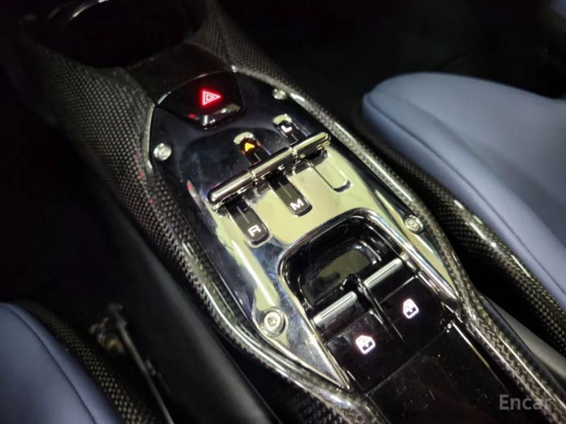 Ferrari 296