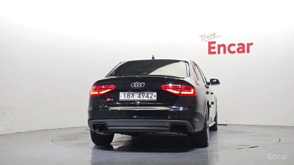 Audi S4