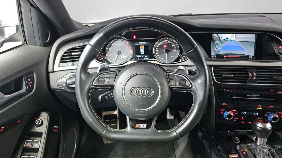 Audi S4