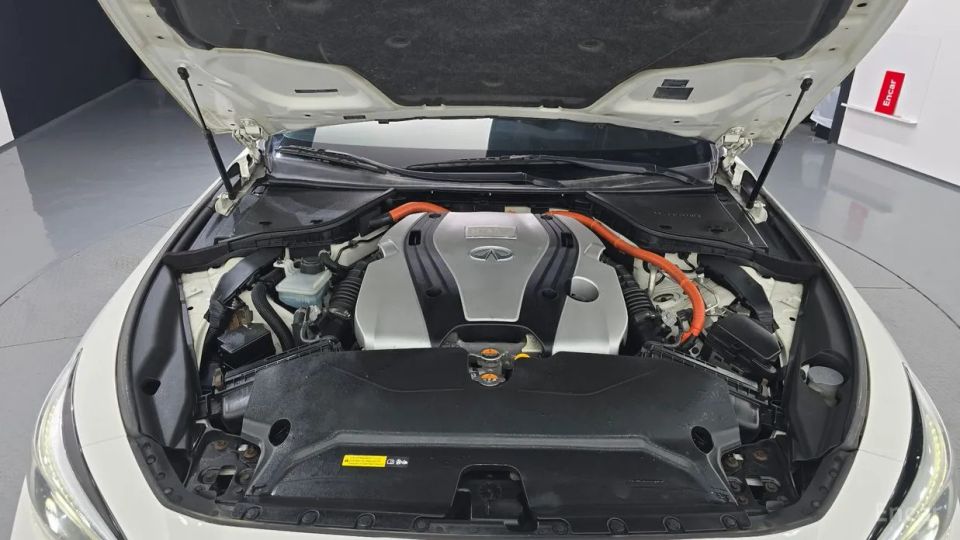Infiniti Q50