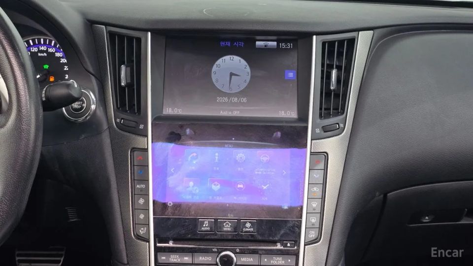 Infiniti Q50