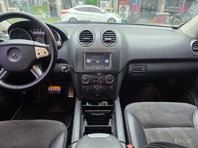 Mercedes-Benz M-class