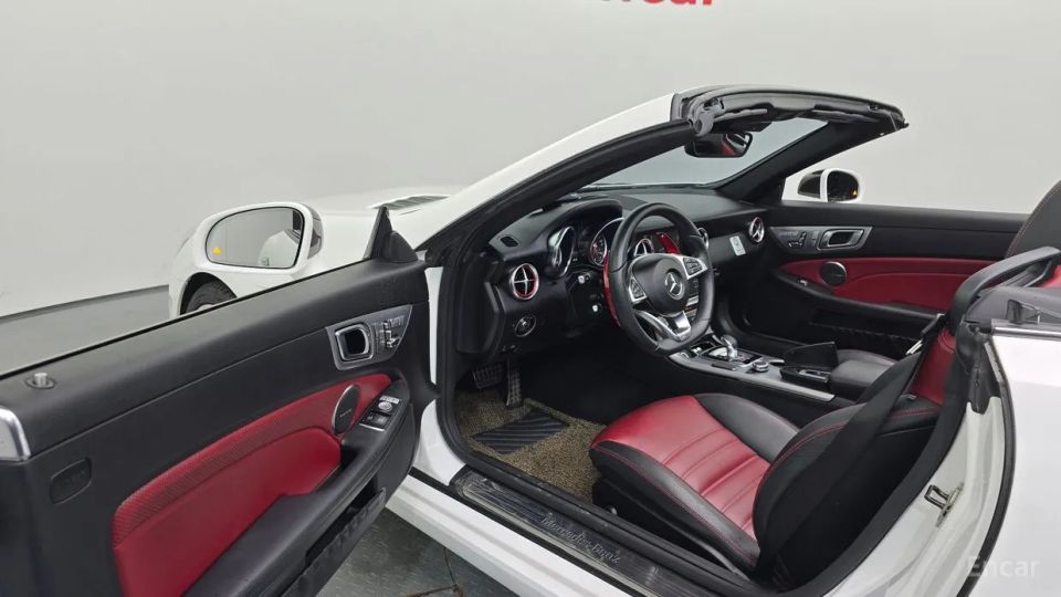 Mercedes-Benz SLC-Class