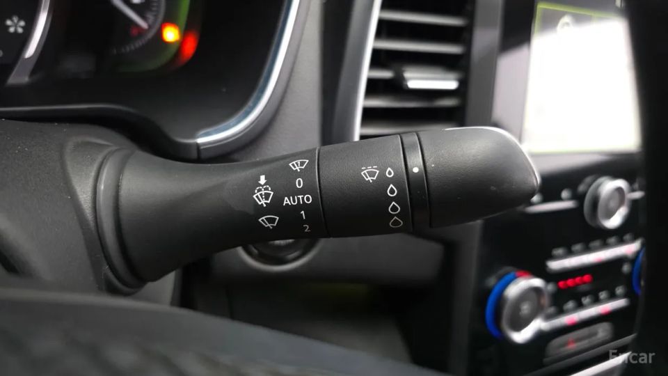Renault-KoreaSamsung SM6