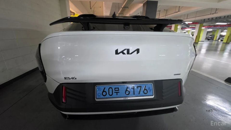 Kia EV4