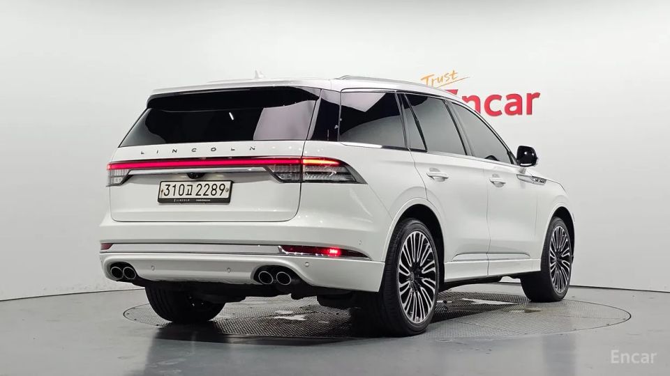 Lincoln Aviator