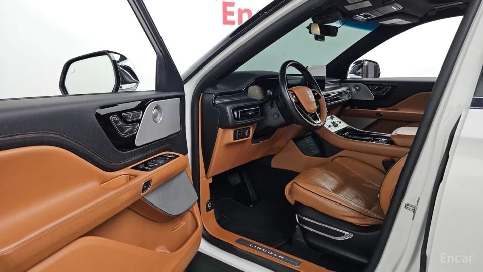 Lincoln Aviator