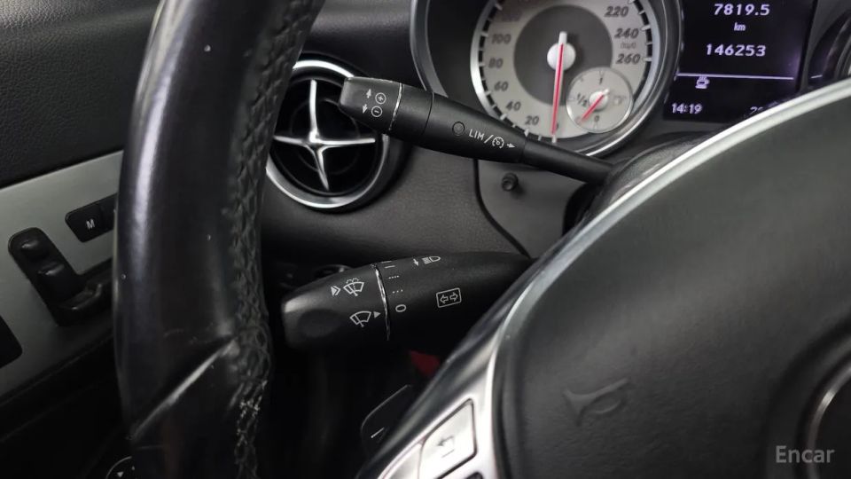 Mercedes-Benz SLK-Class
