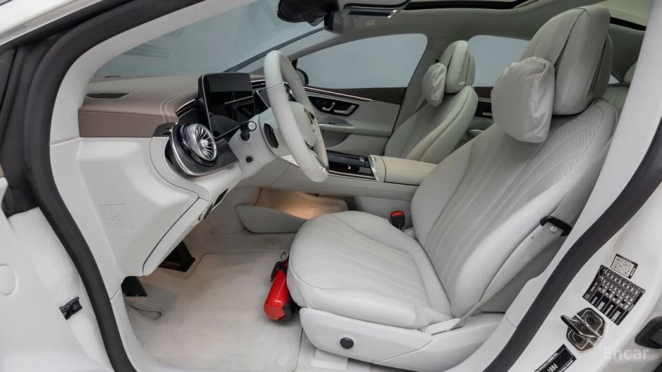 Mercedes-Benz EQE