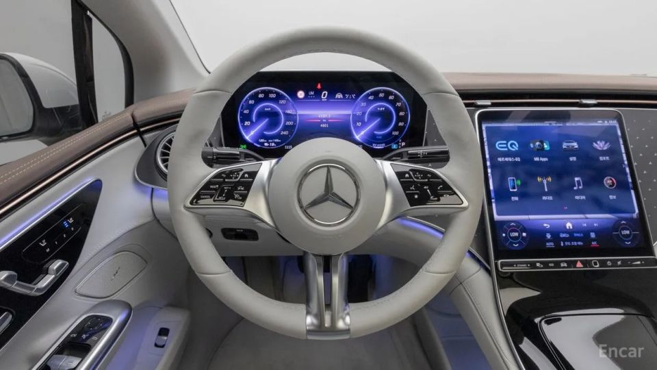 Mercedes-Benz EQE