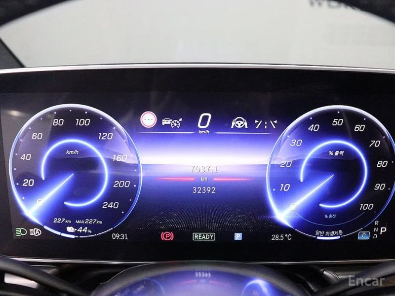 Mercedes-Benz EQE
