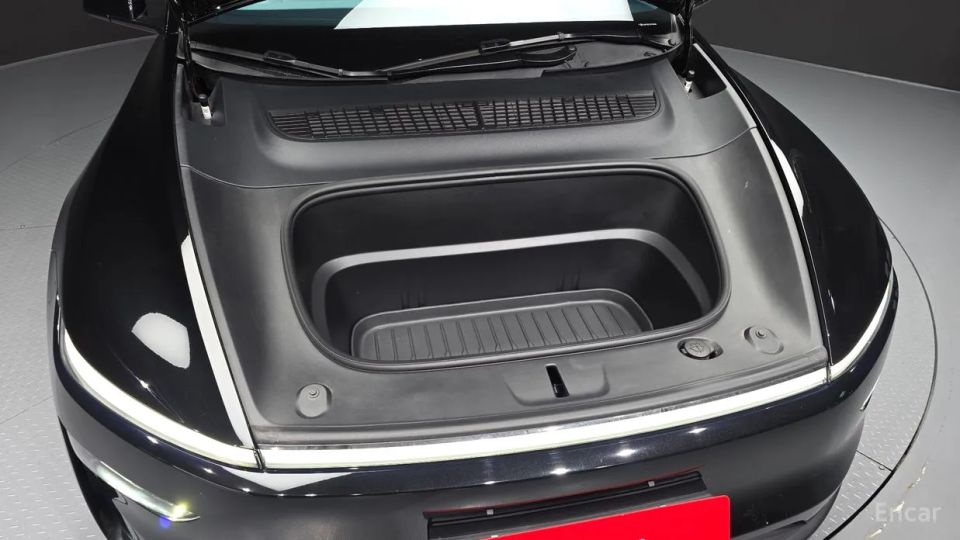 Tesla model-y