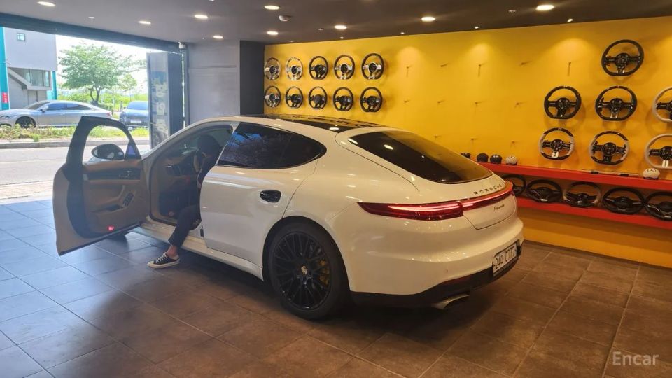Porsche Panamera