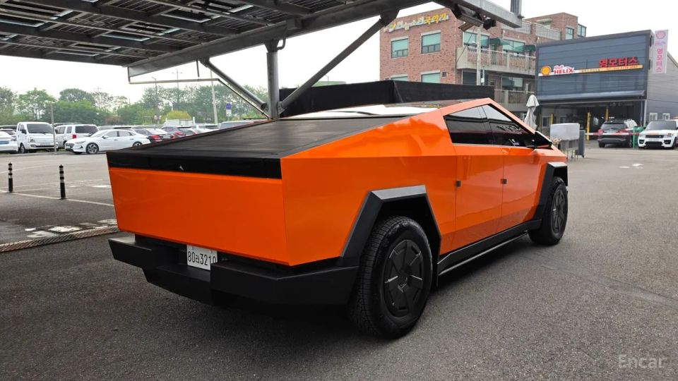 Tesla Cybertruck