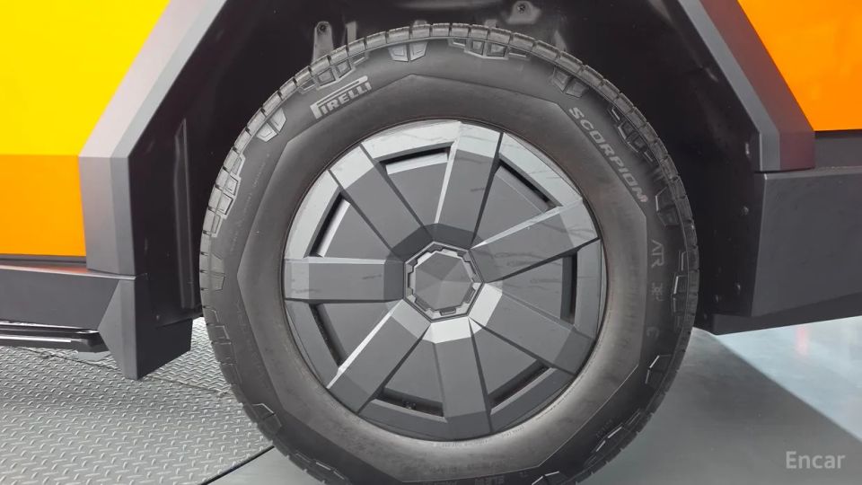 Tesla Cybertruck