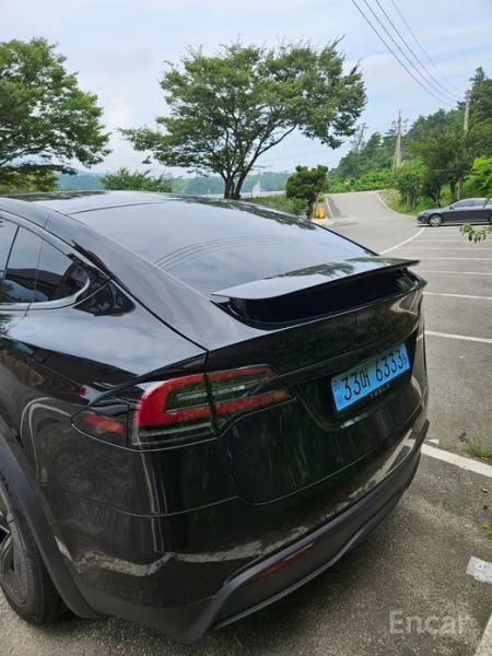 Tesla model-x