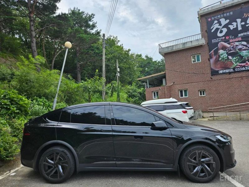 Tesla model-x