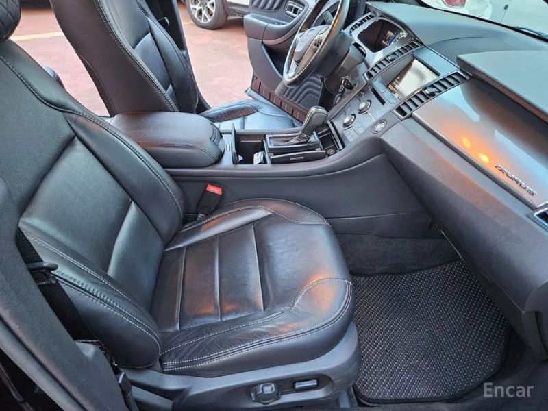 Ford Taurus