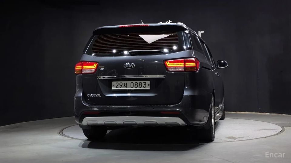 Kia Canival