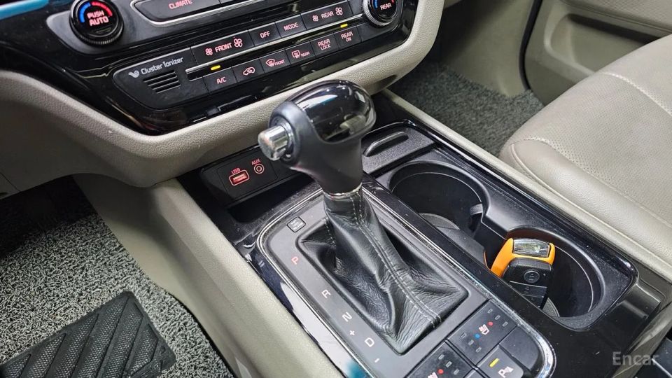 Kia Canival
