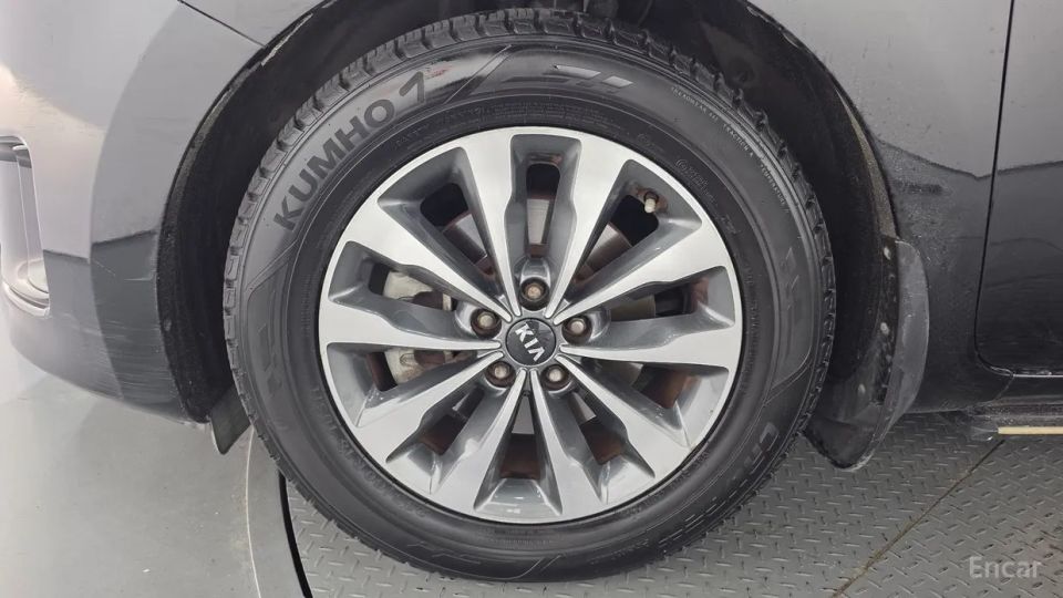 Kia Canival