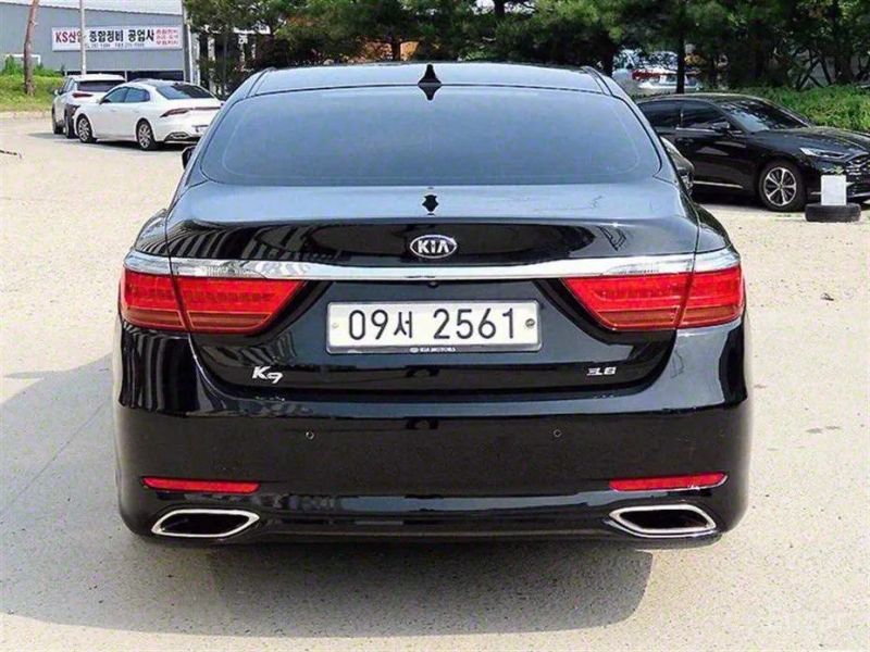 Kia K9