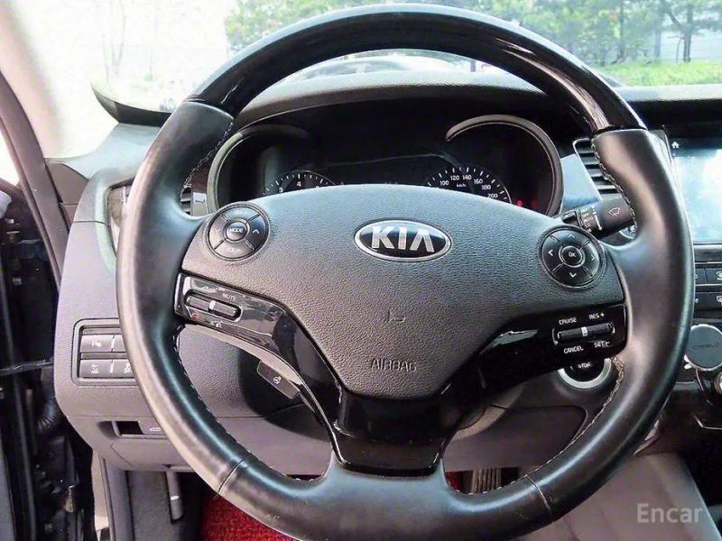 Kia K9