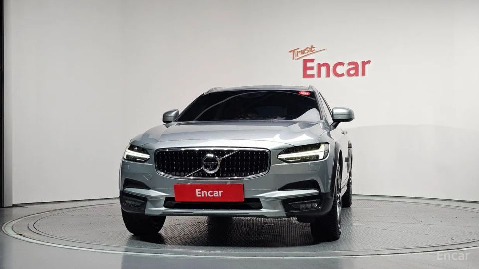 Volvo V90
