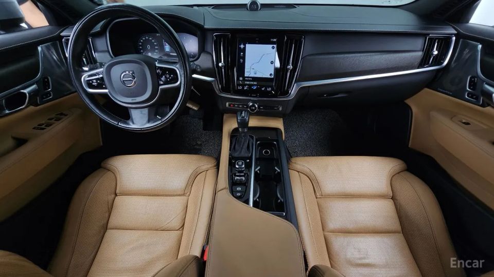 Volvo V90