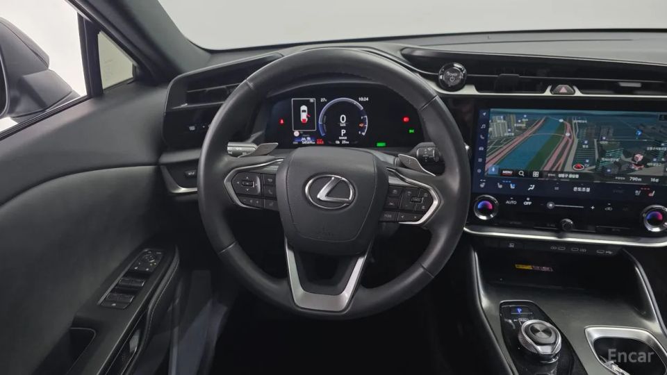 Lexus RZ