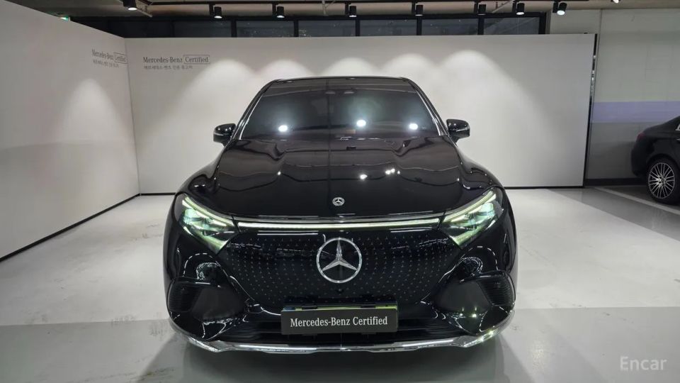 Mercedes-Benz EQS