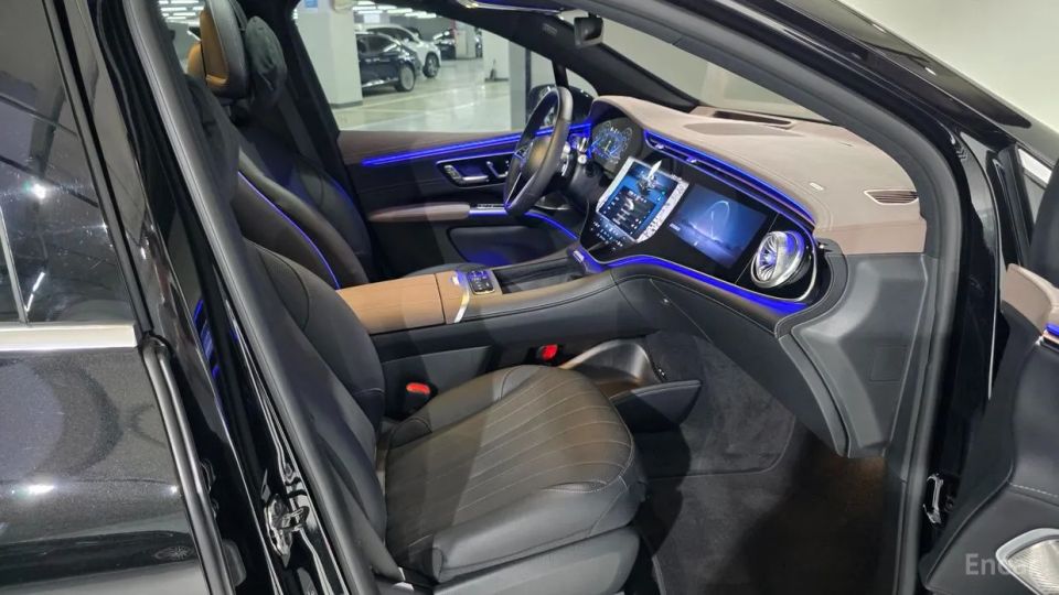 Mercedes-Benz EQS