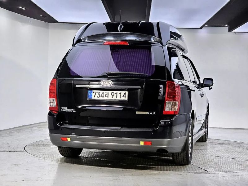 Kia Canival