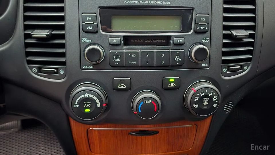 Kia LOTZE