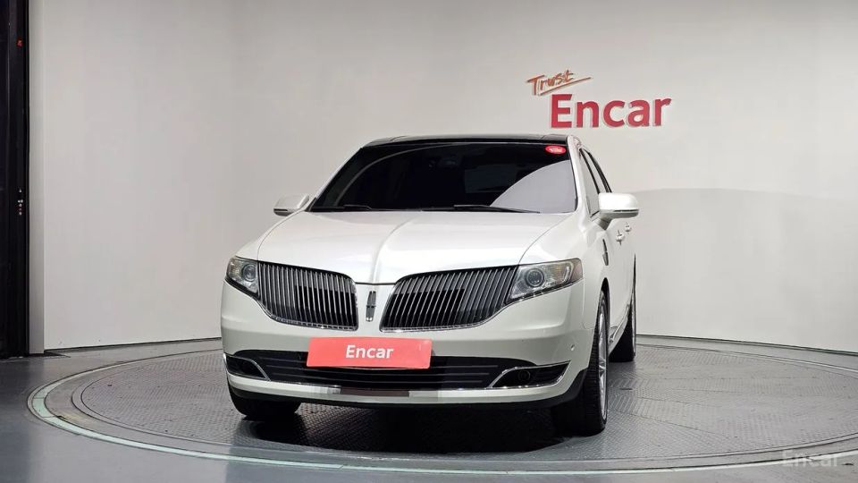 Lincoln MKT