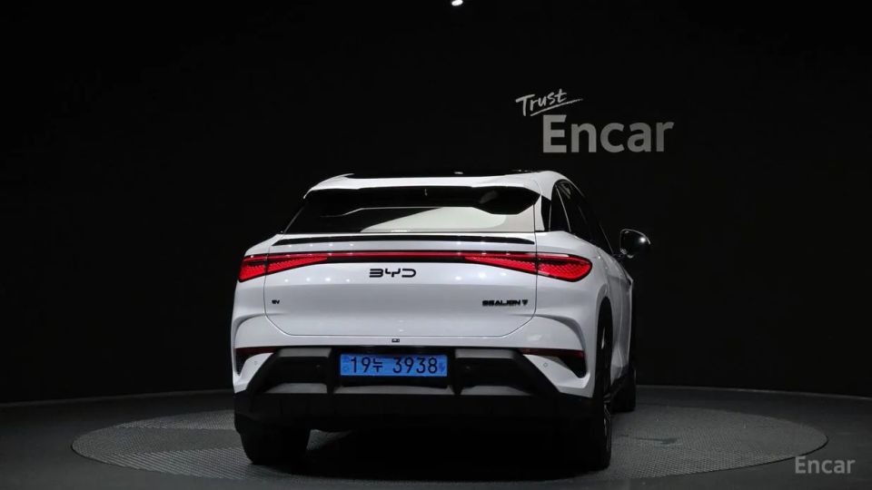 BYD Sealion 7