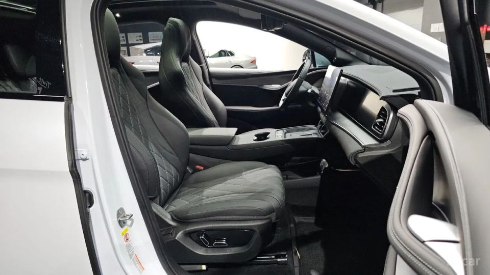 BYD Sealion 7