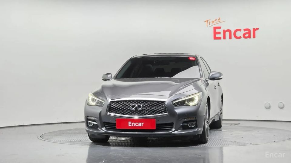 Infiniti Q50