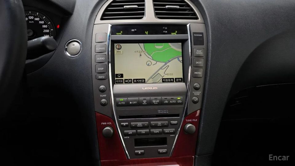 Lexus ES