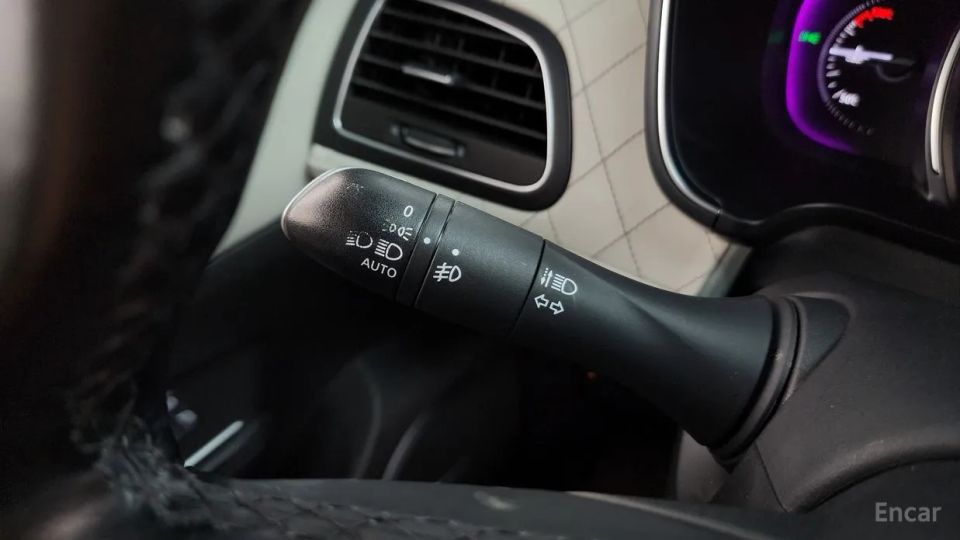 Renault-KoreaSamsung SM6