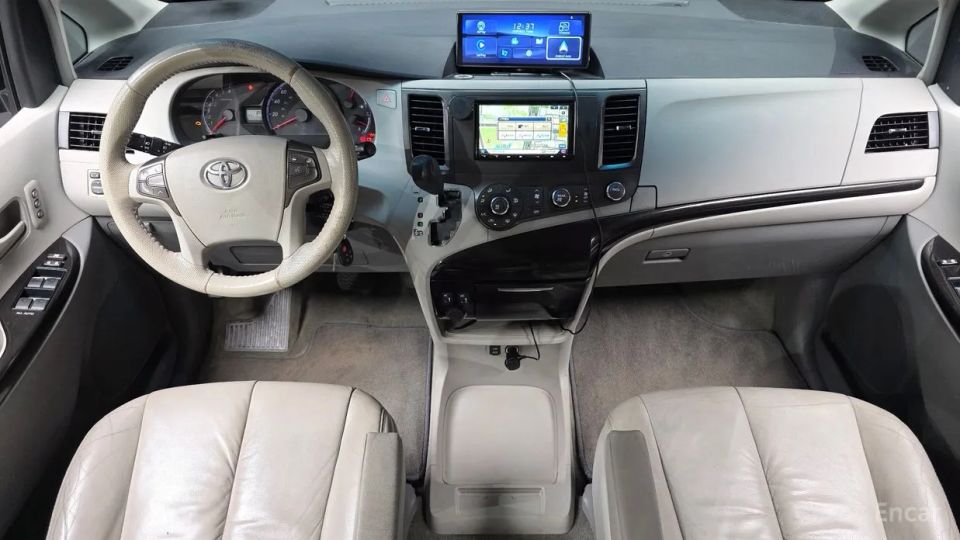 Toyota Sienna