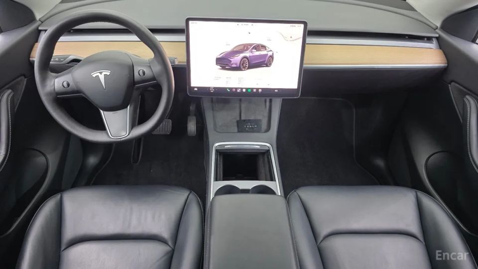 Tesla model-y