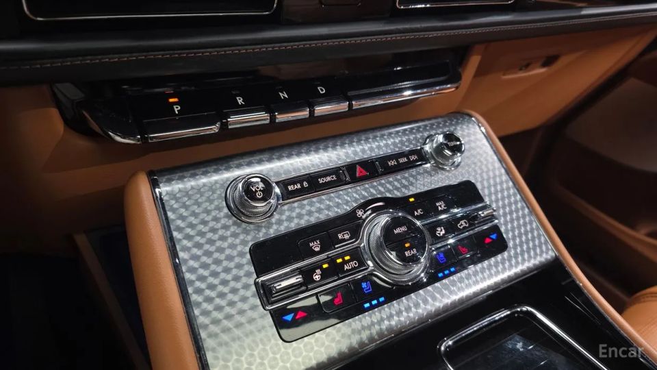 Lincoln Aviator