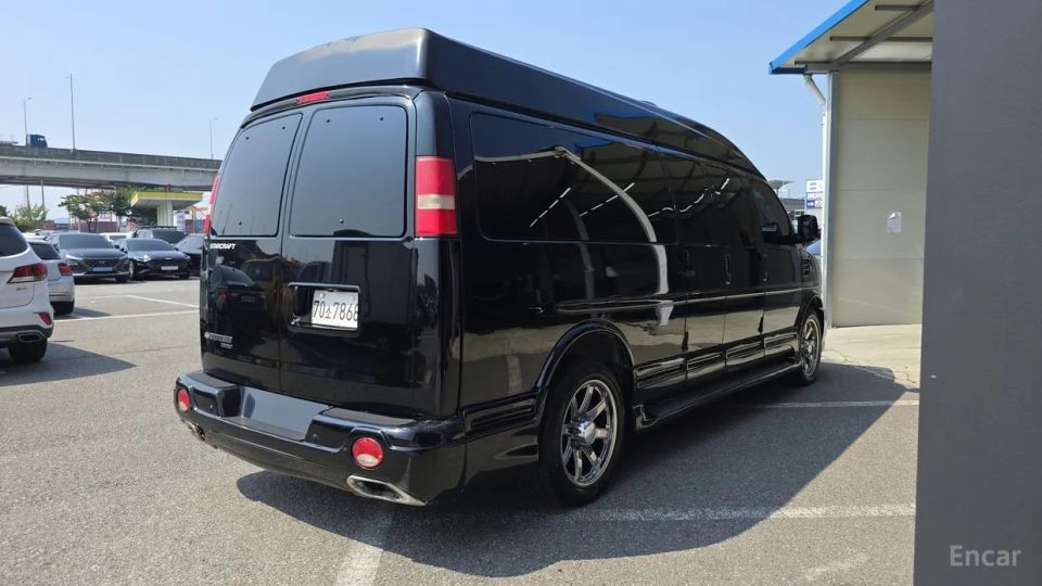 Chevrolet Express Van