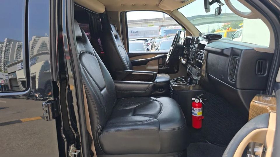 Chevrolet Express Van