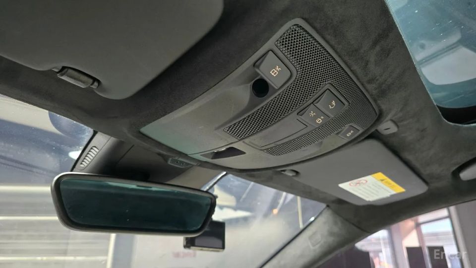 Infiniti Q30